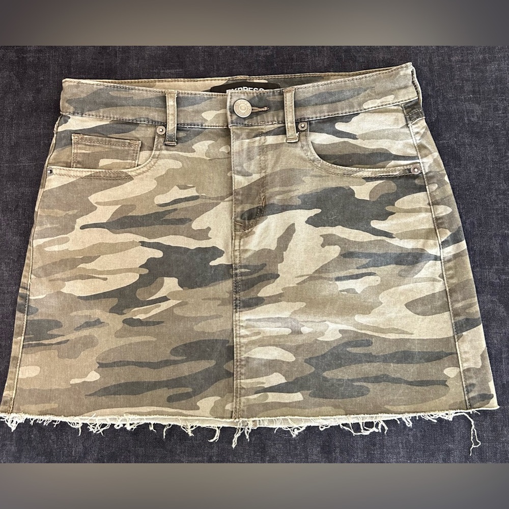 Express Brand camo denim skirt.